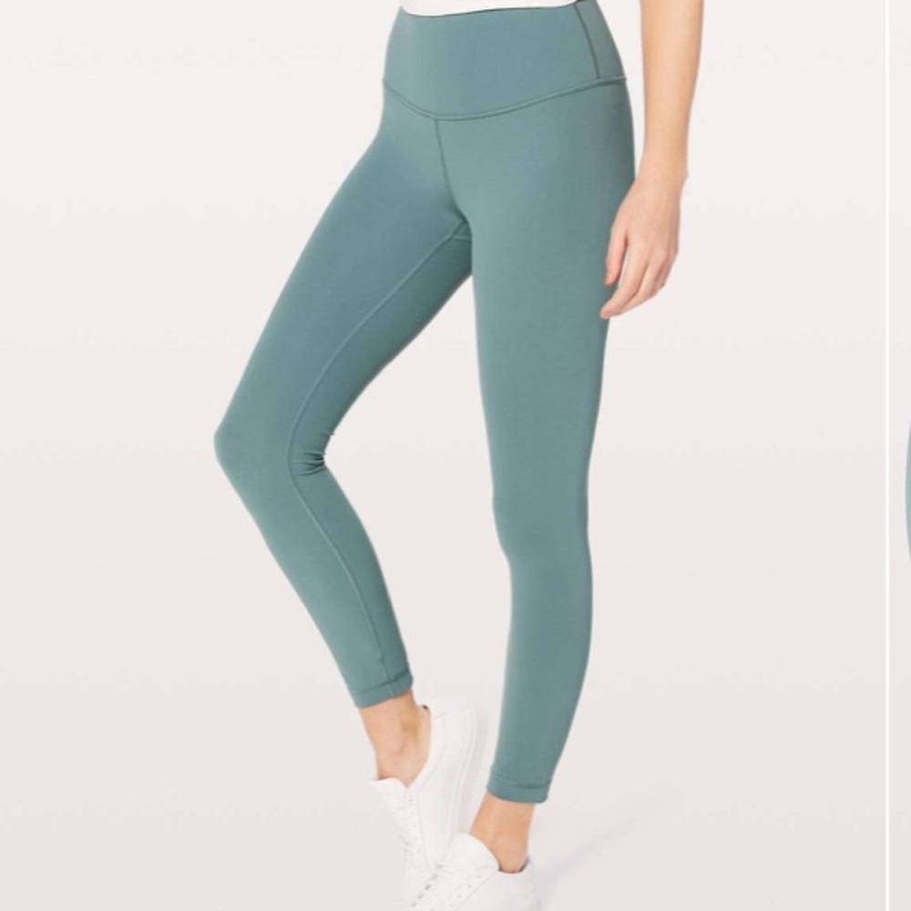 Lululemon Wunder Under HR 7/8 tight sz 6